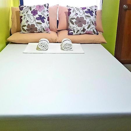 Amelia Homestay 푸에르토프린세사 외부 사진