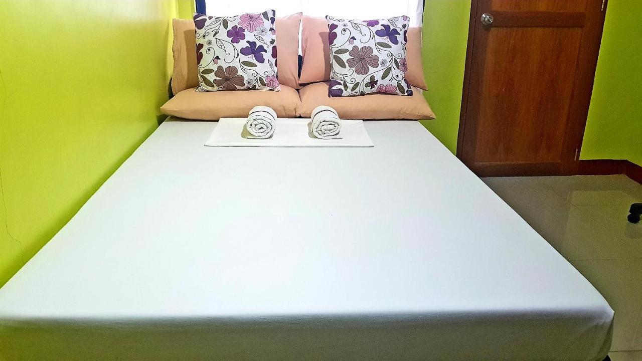 Amelia Homestay 푸에르토프린세사 외부 사진